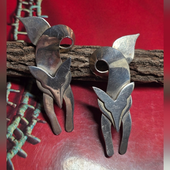 Taxco Jewelry - Vintage Taxco Signed Mexican Sterling Silver Fox Earrings